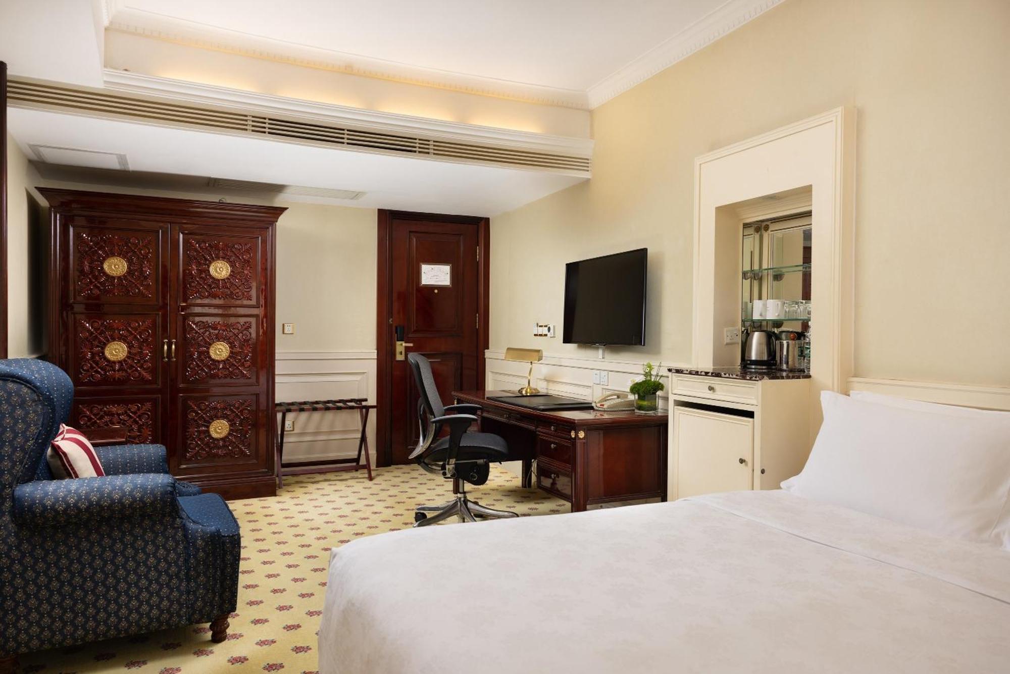 Crowne Plaza Hotel & Suites Landmark Shenzhen By Ihg - Nearby Luohu Border, Indoor Heated Swimming Pool, Complimentary Welcome Drink Exterior foto